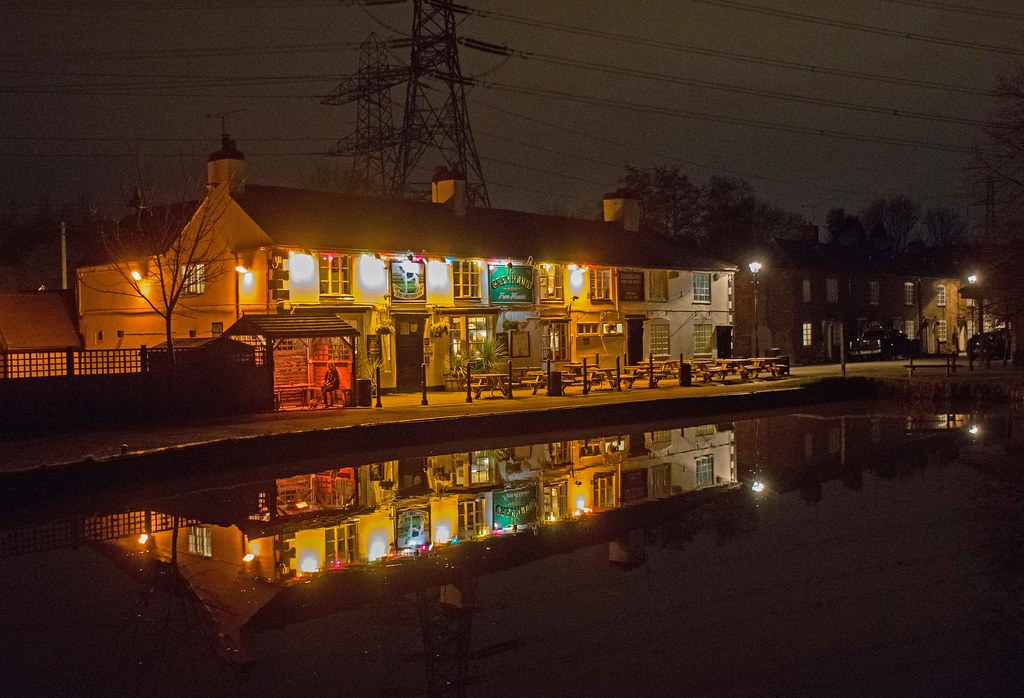 Overpowered The Greyhound at Hawkesbury Junction/Sutton S… Flickr