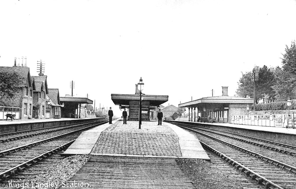 Kings Langley Station c. 1915. terry trainor Flickr