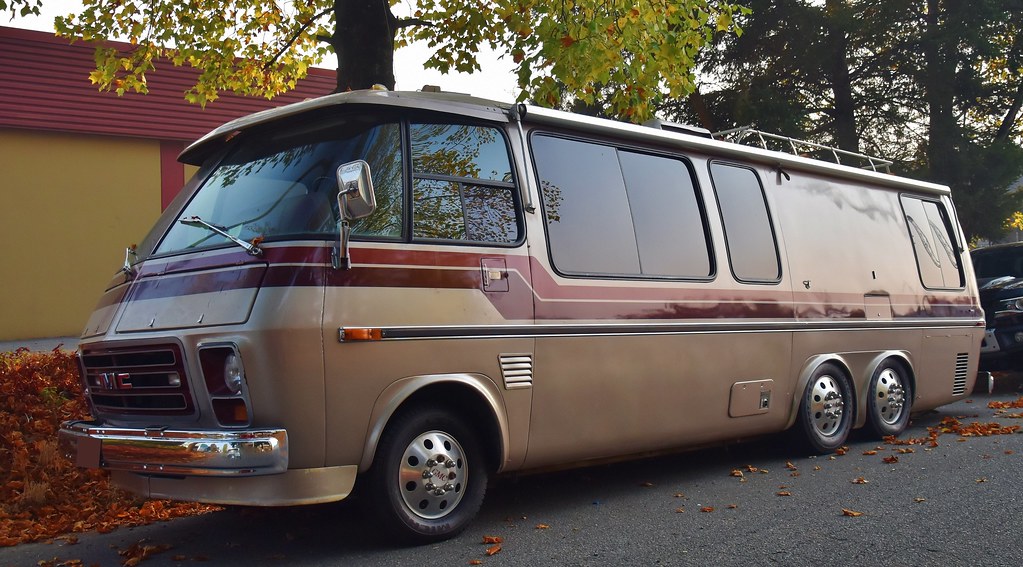 GMC Motorhome a photo on Flickriver