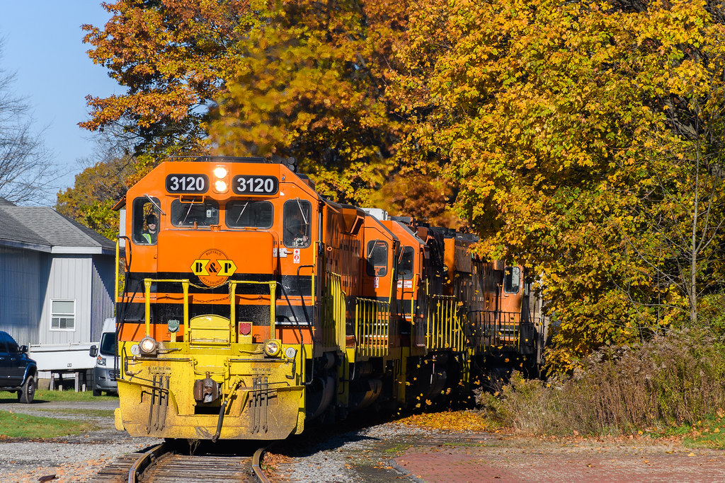 BPRR 3120 GP403 WAJO Kane, PA A quartet of GP's emerg… Flickr
