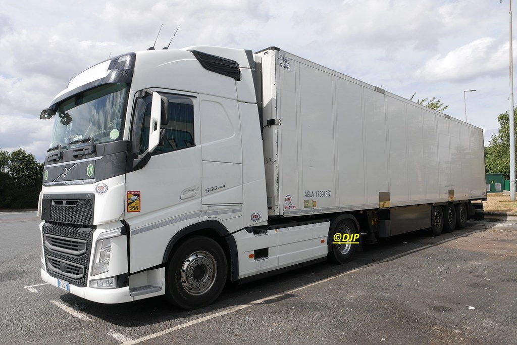Volvo FH500 Thurrock At Motorway Services RH175 Flickr