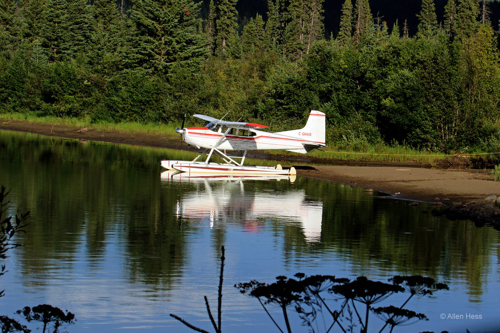 CGWKW CAN BC Dease Lake Seaplane Base, 2007 Cessna 182 Sk… Flickr