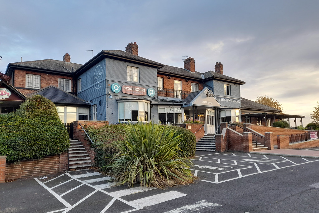 The Highwayman, Woodlands, Doncaster A family oriented 170… Flickr