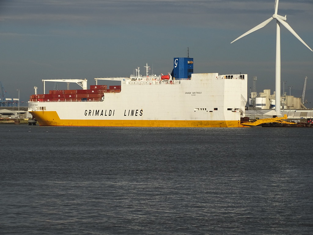 tilbury Italian vehicle carrier 'Grande Sao Paulo'at Tilbu… Flickr