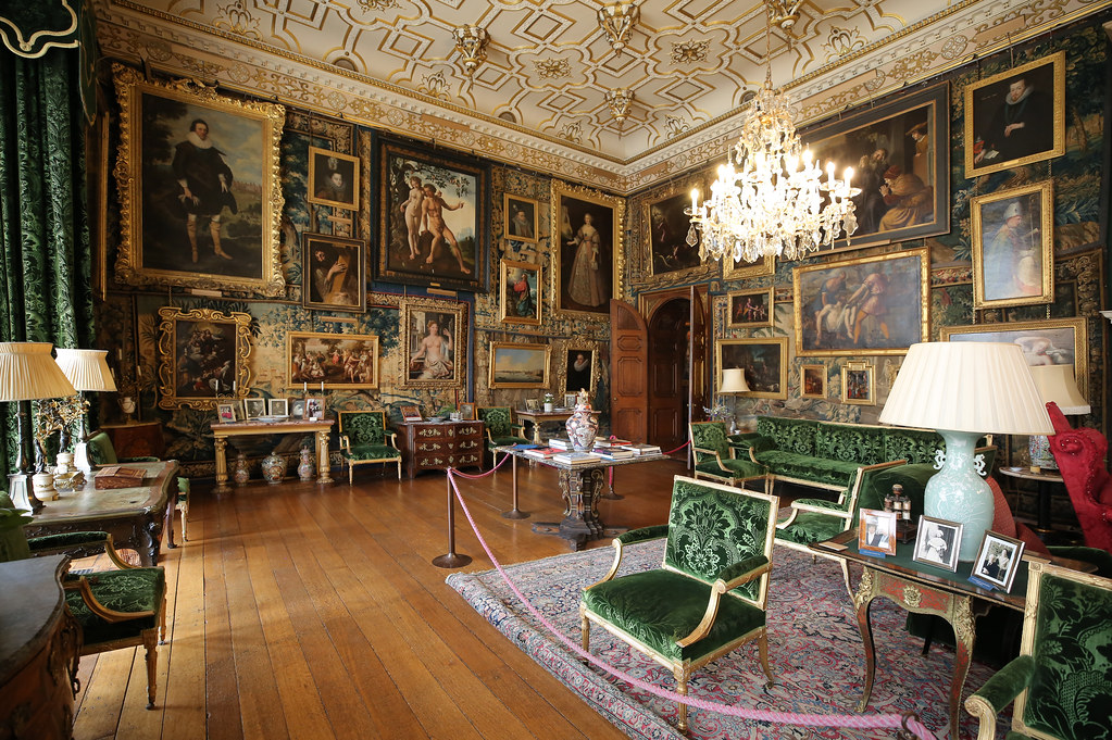 Hatfield House 07 green drawing room 03 Mark Kirby Flickr