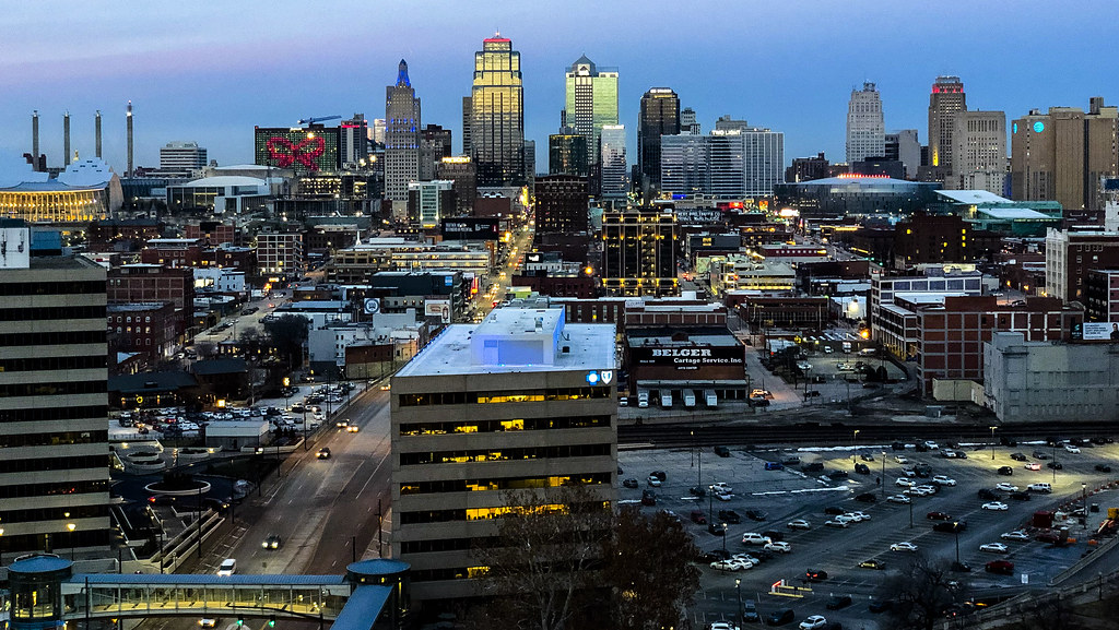 Kansas City at Dusk KC181205XP7845RWestinCrownCenter1846… Bill