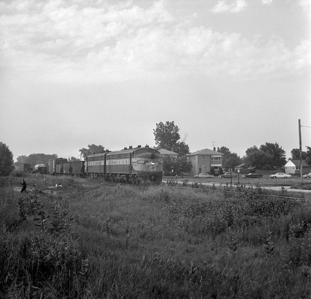 Skokie C&NW 4096C4098 F3 at Skokie, IL 71664. L HASTMA… Flickr