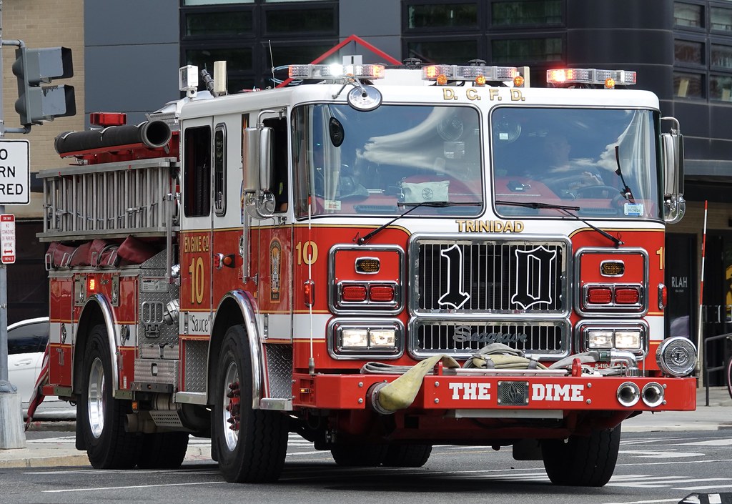 DCFD Engine 10 | District of Columbia Fire & EMS Engine 10 2… | Flickr
