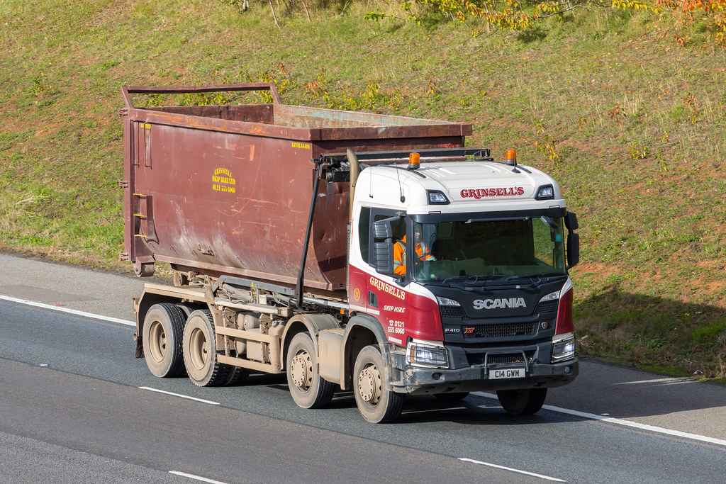 Grinsell's Skip Hire Scania P410 C14 GWM M40 near … Flickr