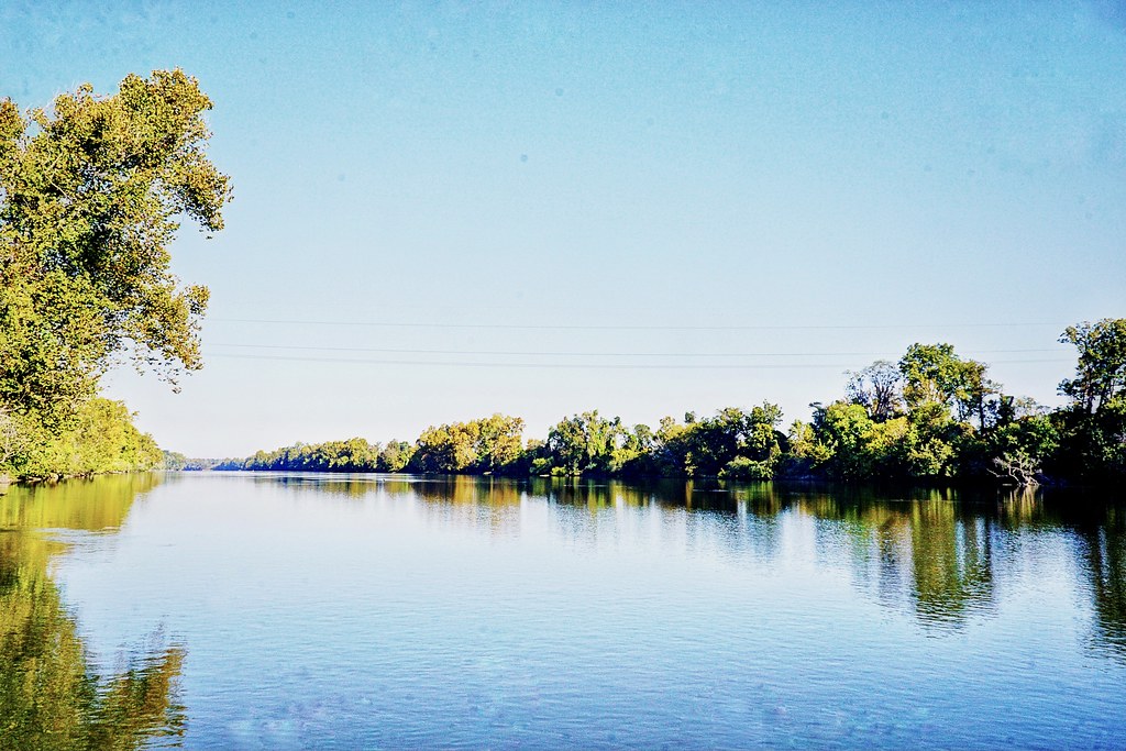 “Congaree River” 10/23/2022 Cayce Riverwalk, Cayce, SC Son… Flickr