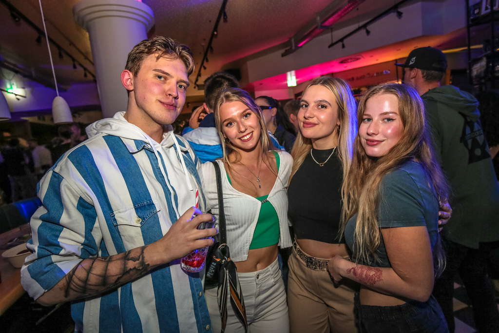 UNI NACHT DER CLUBS OLDENBURG 2022 10 20 B 0008 Peter Porikis Flickr