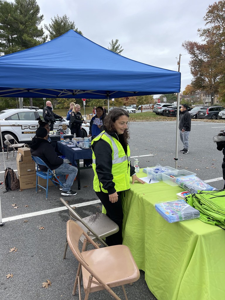 Watkins Mill ES Community Cares Day SRTS attended Watkin… Flickr