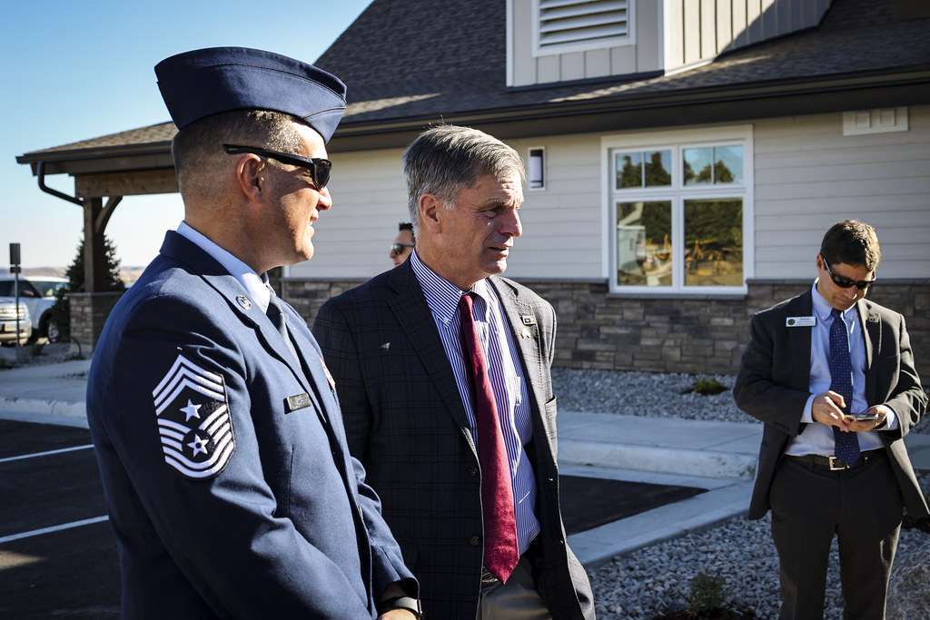 Skilled nursing facility in Buffalo, Wyo. officially opens with ribbon