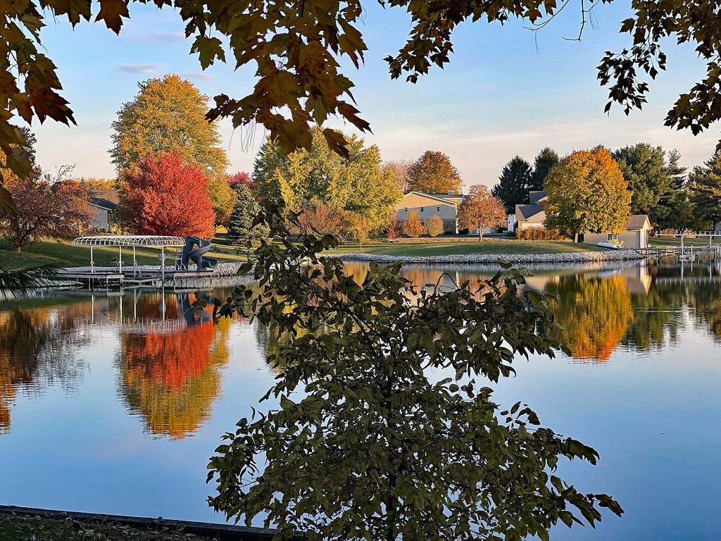 DG0306R Scenic, Autumn Fortville Pike, Indiana 10/24/2022 … Flickr