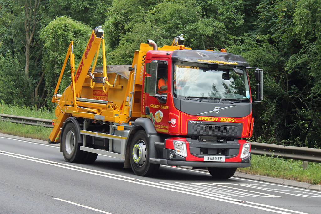 Speedy Skips, Gloucester WA11 STE, Volvo FL on Crickley Hi… Flickr