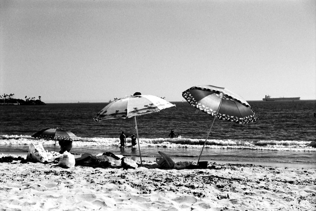 Beach Umbrellas Beach Umbrellas on Long Beach City Beach, … Flickr