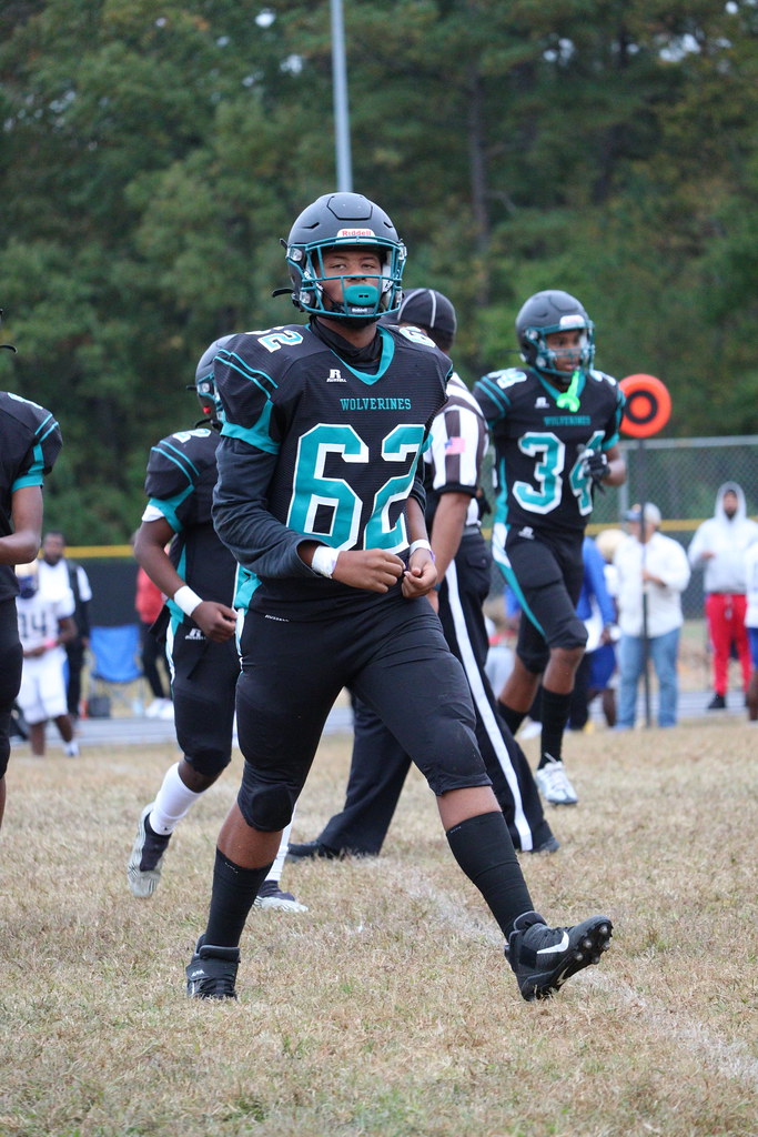 2022/10/24 Phoebus Woodside JV FB Woodside High School… Flickr