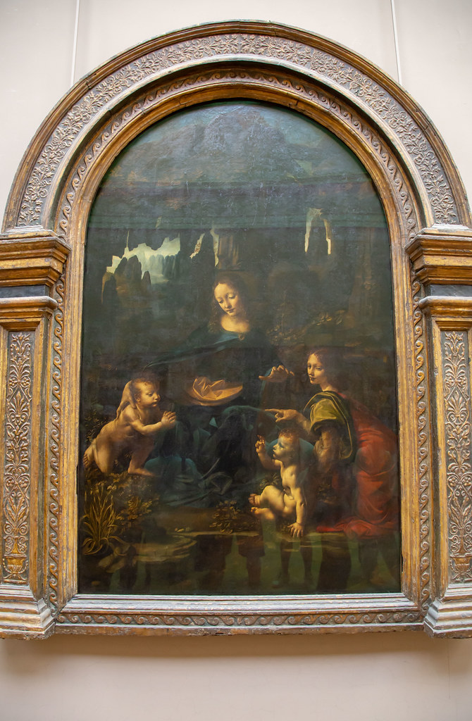 THE LOUVRE WALL PAINTING The Louvre Museum is the world's … Flickr