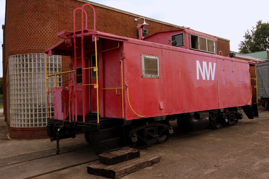 Norfolk & Western Caboose Huntsville, AL This caboose is… Flickr