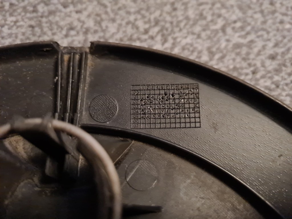 Vauxhall Vivaro centre cap William Flickr