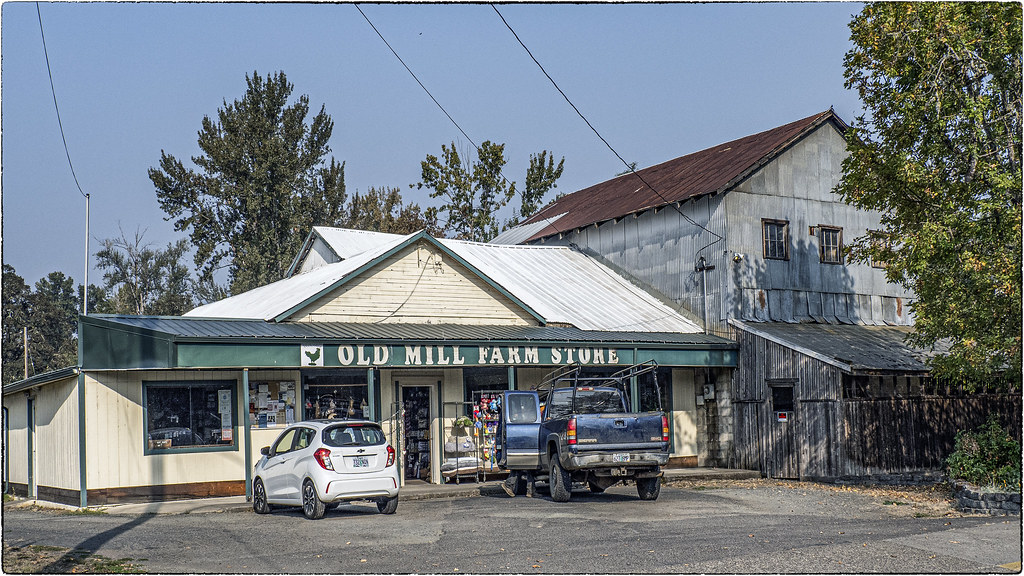 Old Mill Farm Store Cottage Grove, Oregon I'm assuming the… Flickr