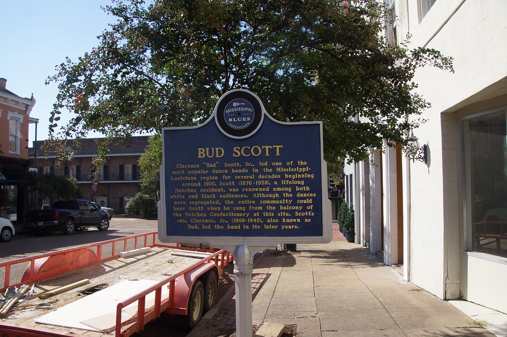 DSC06123 Downtown Natchez. Known as a quaint southern town… Flickr