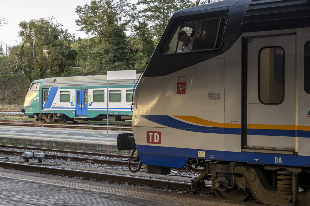 Looking Back At Siena's main station, cab cars gather, in … Flickr