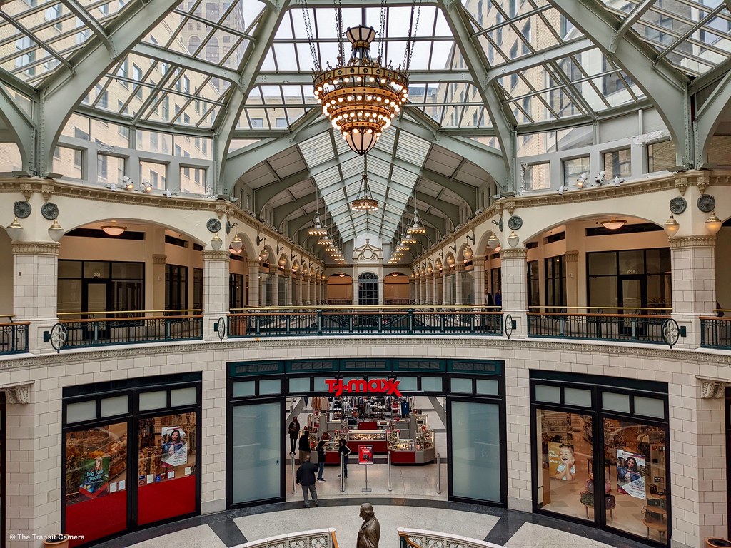 Grand Avenue Mall The remains of the Grand Avenue shopping… Flickr