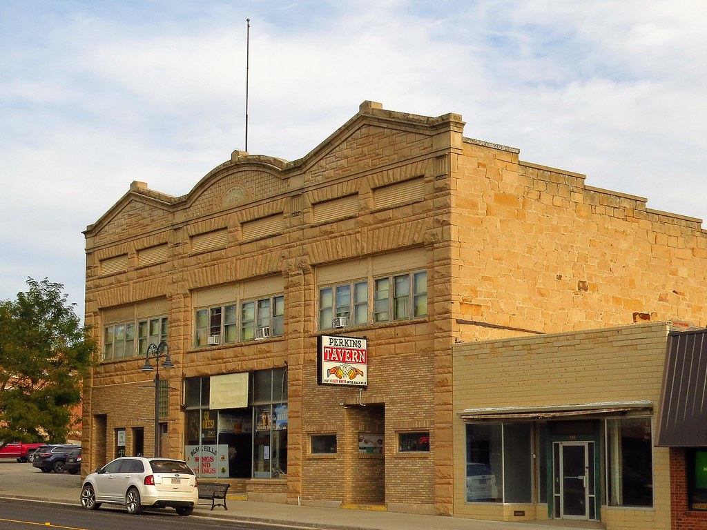 Newcastle Grieves Building Newcastle, Wyoming; built in 1… Flickr