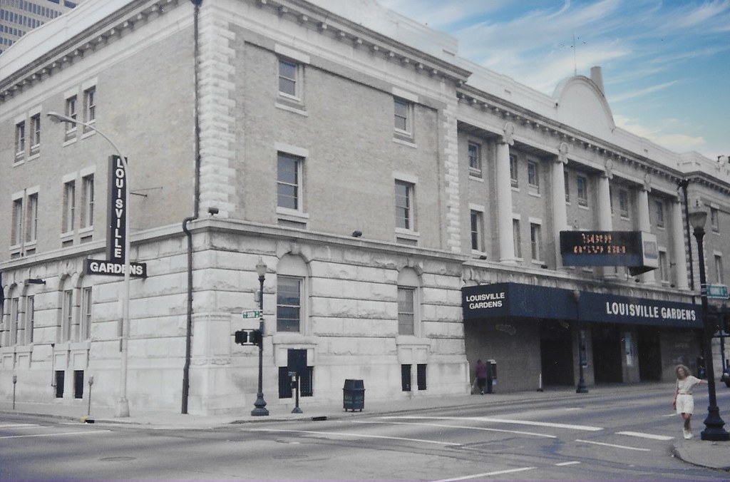 Louisville Gardens AKA Jefferson County Former Armor… Flickr