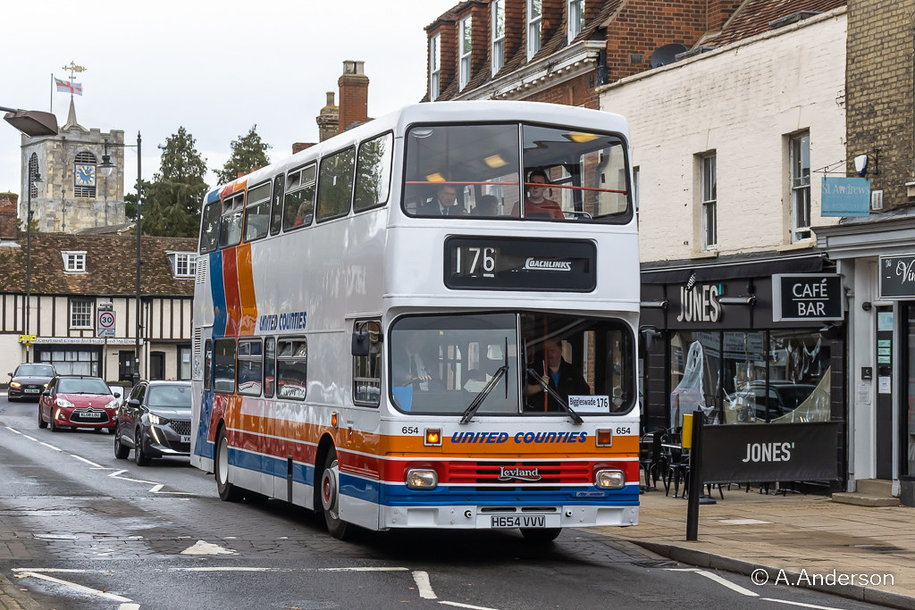 Bus H654VVV 20221030 Biggleswade Preserved bus, operating … Flickr