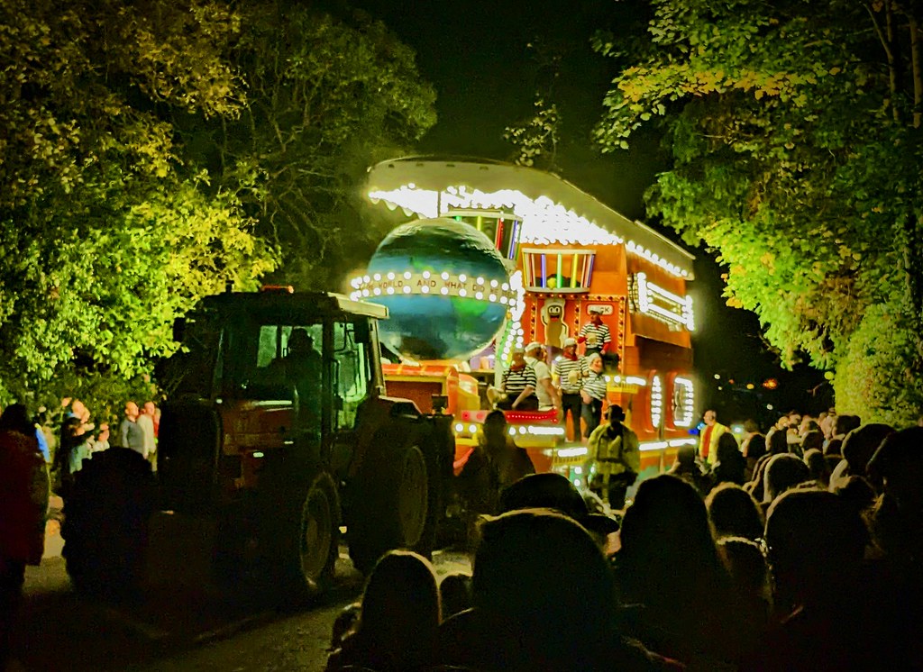 Warminster Carnival cammypsg12 Flickr