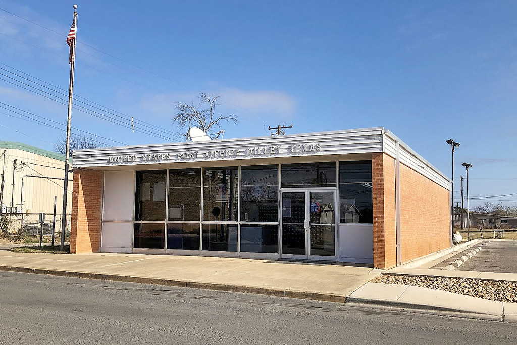Dilley, TX post office Frio County. Photo by E Kalish, Mar… Flickr