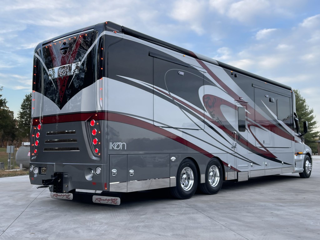 2023 Renegade IKON 45’ Quad Slide 600HP Motorhome 2023 Ren… Flickr