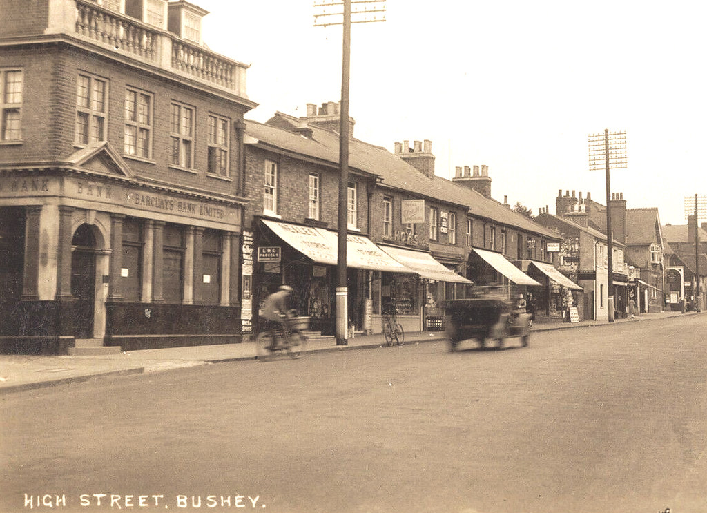 High Street, Bushey 1930's. terry trainor Flickr