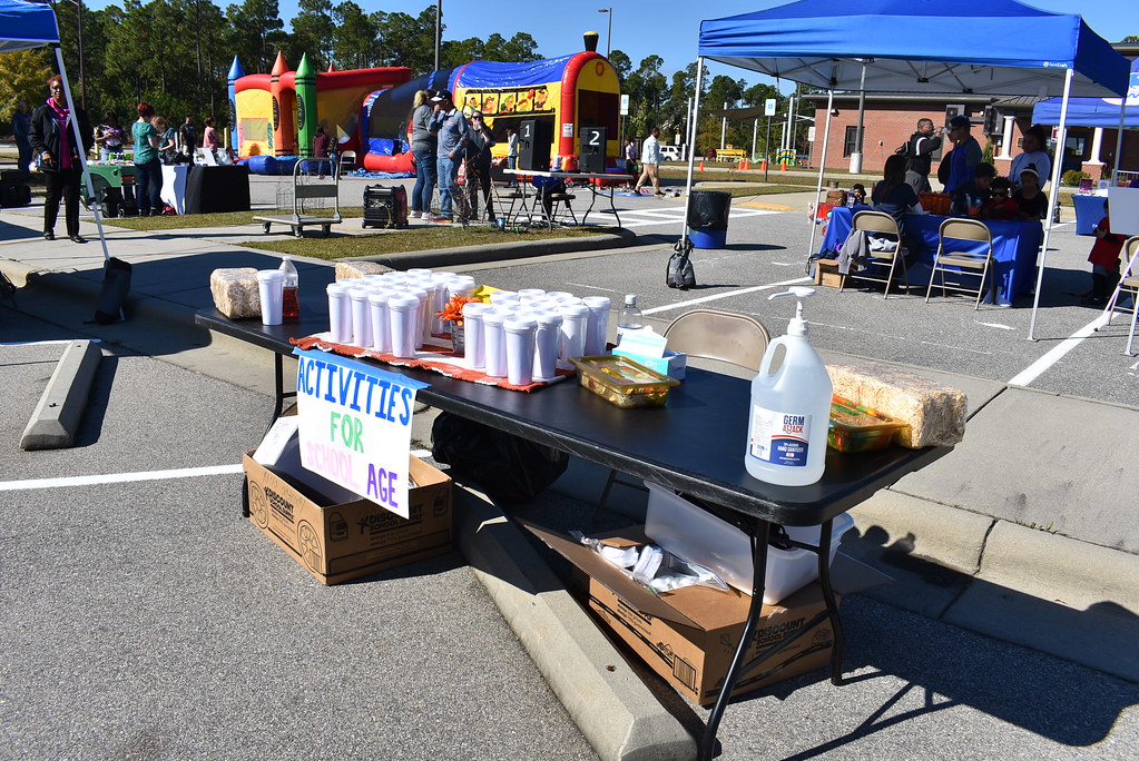DSC_0011 Block Party Linden Oaks Fort Bragg Family & MWR Flickr