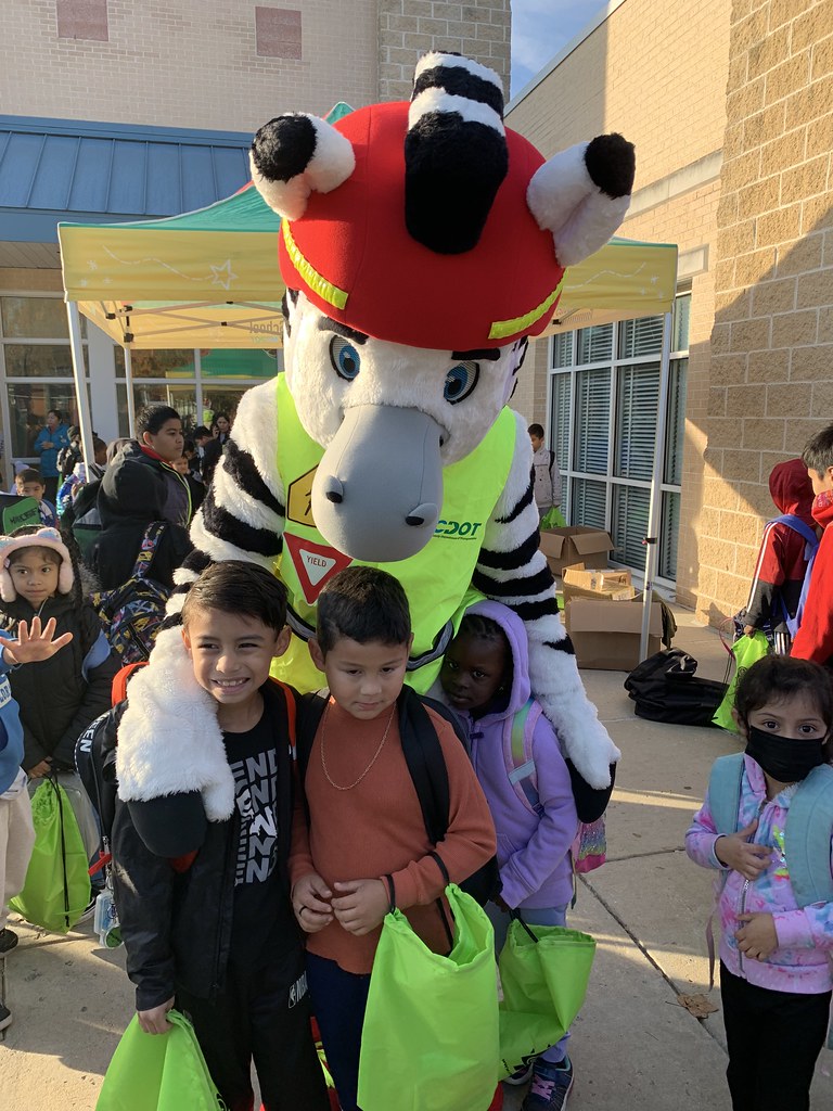 Walking Wednesday Arcola Elementary School MCDOT hosted W… Flickr