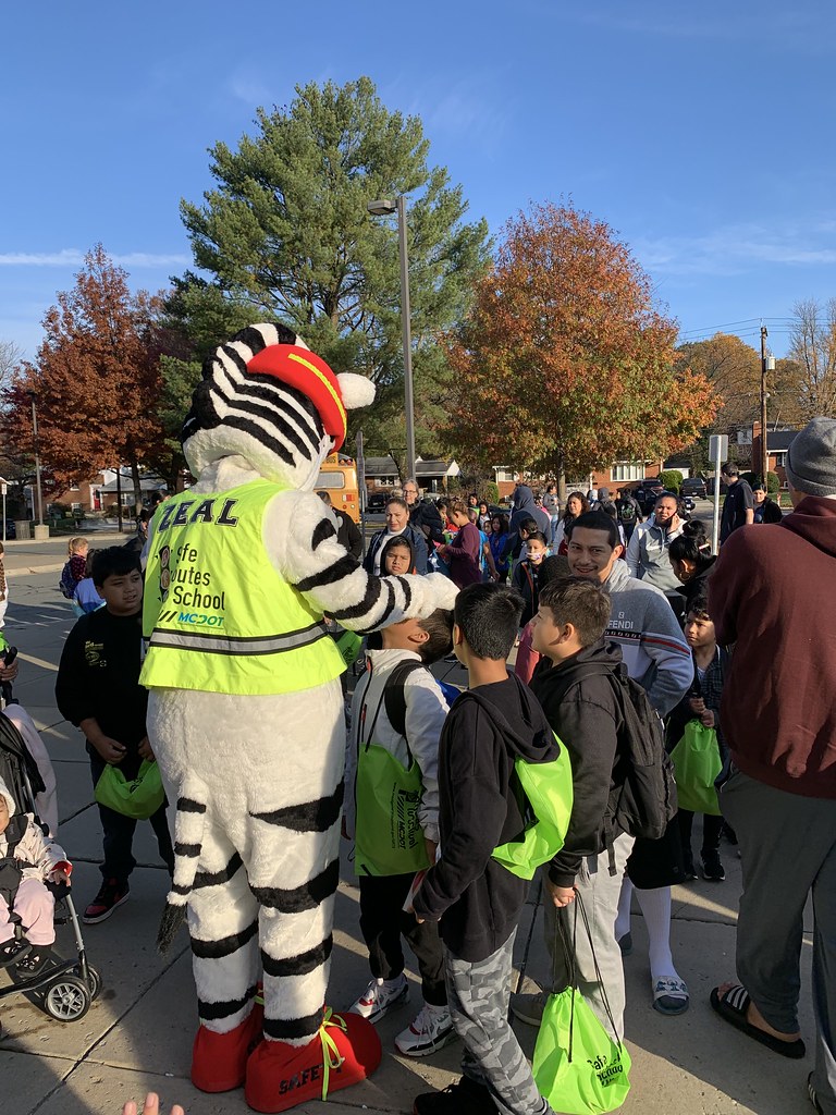 Walking Wednesday Arcola Elementary School MCDOT hosted W… Flickr