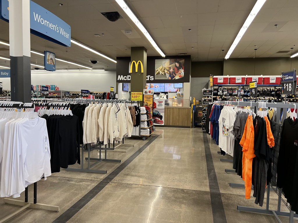 WalMart Lindsay, Oklahoma Nathan Bush Flickr