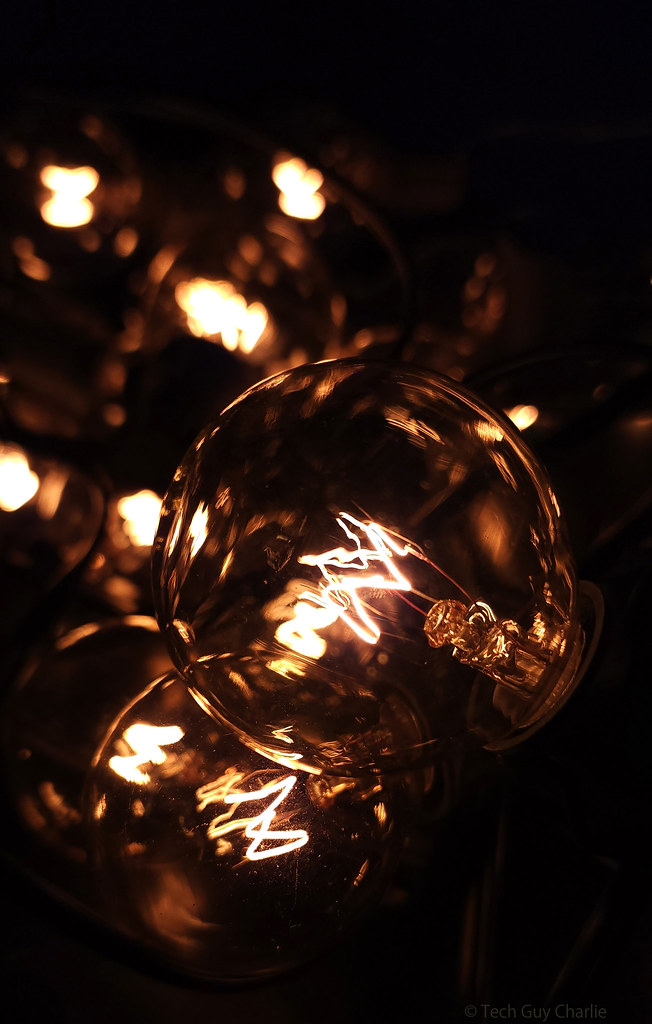 Incandescent Holiday Lights Just a simple picture of an ol… Flickr