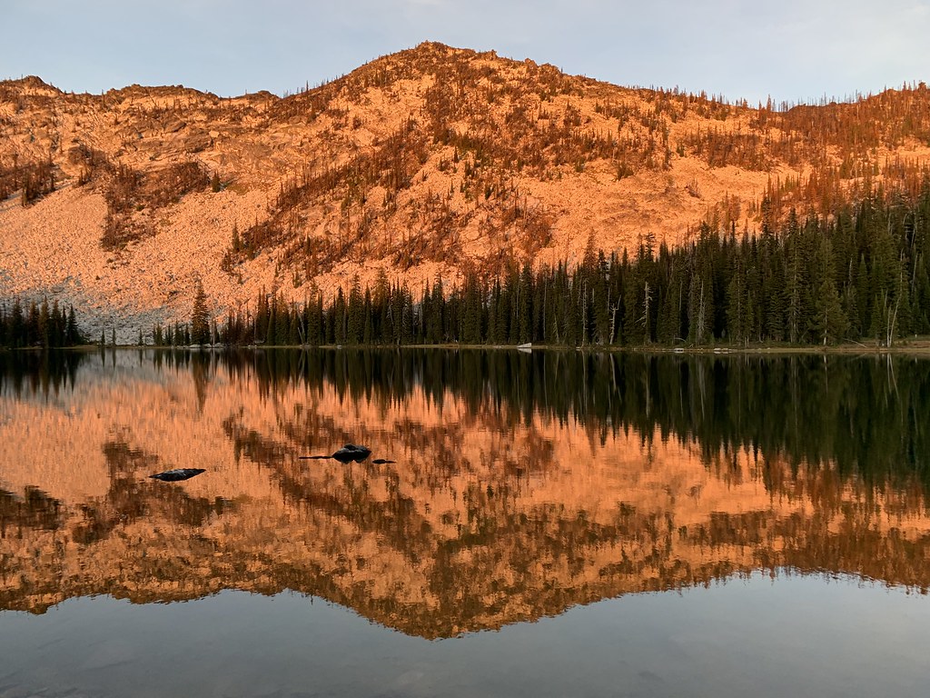 Upper Wind Lake Grave Peak / Wind Lakes Hike SelwayBitt… Flickr