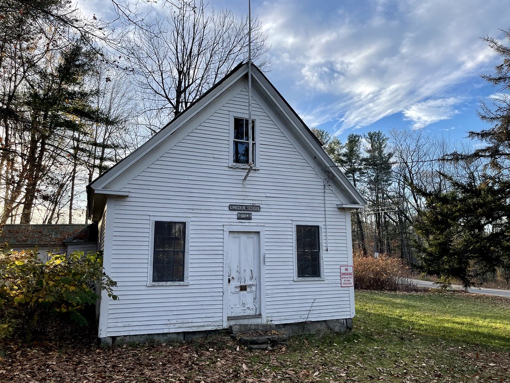 Lincoln School. Acton, Maine. Built in 1884. In use until … Flickr