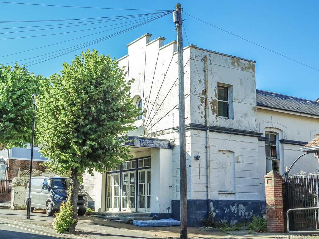 Rivoli Picture House Cinema 81 Station Avenue, Sandown, Is… Flickr