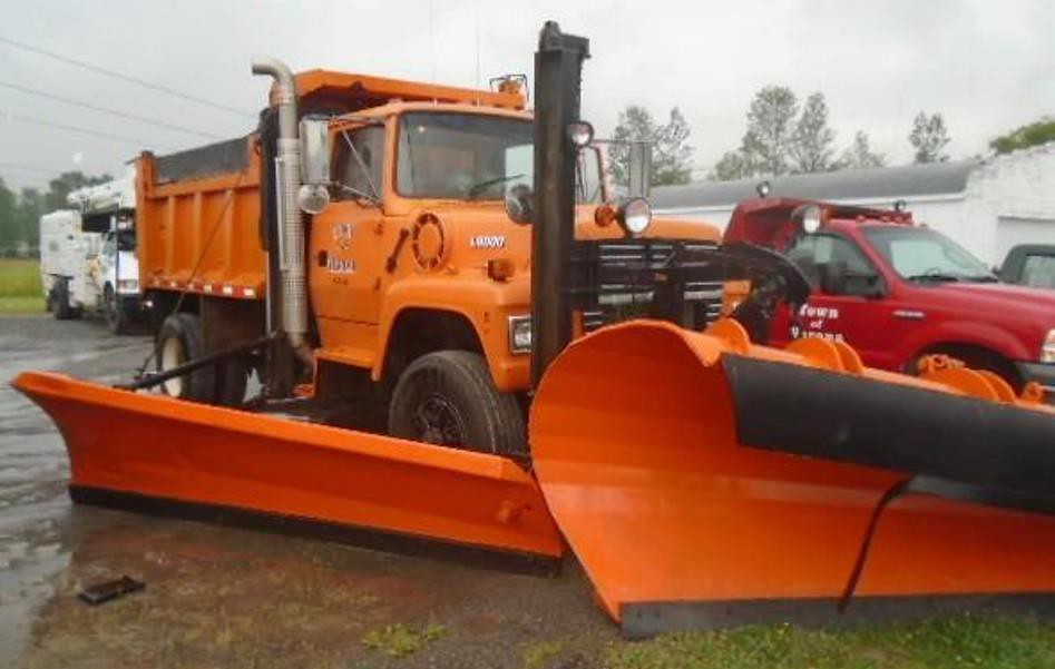 Town of Verona, NY 1995 Ford L9000 dumpplow Engine Cumm… Flickr