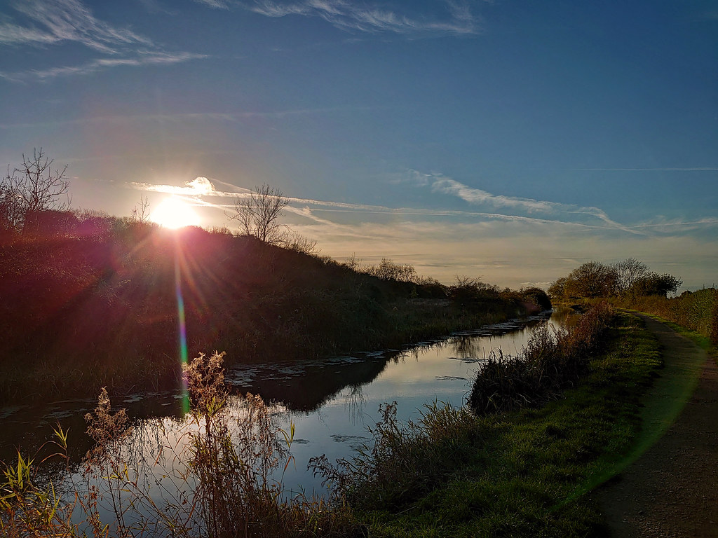 The Grantham canal near Woolsthorpe by Belvoir on November… Flickr