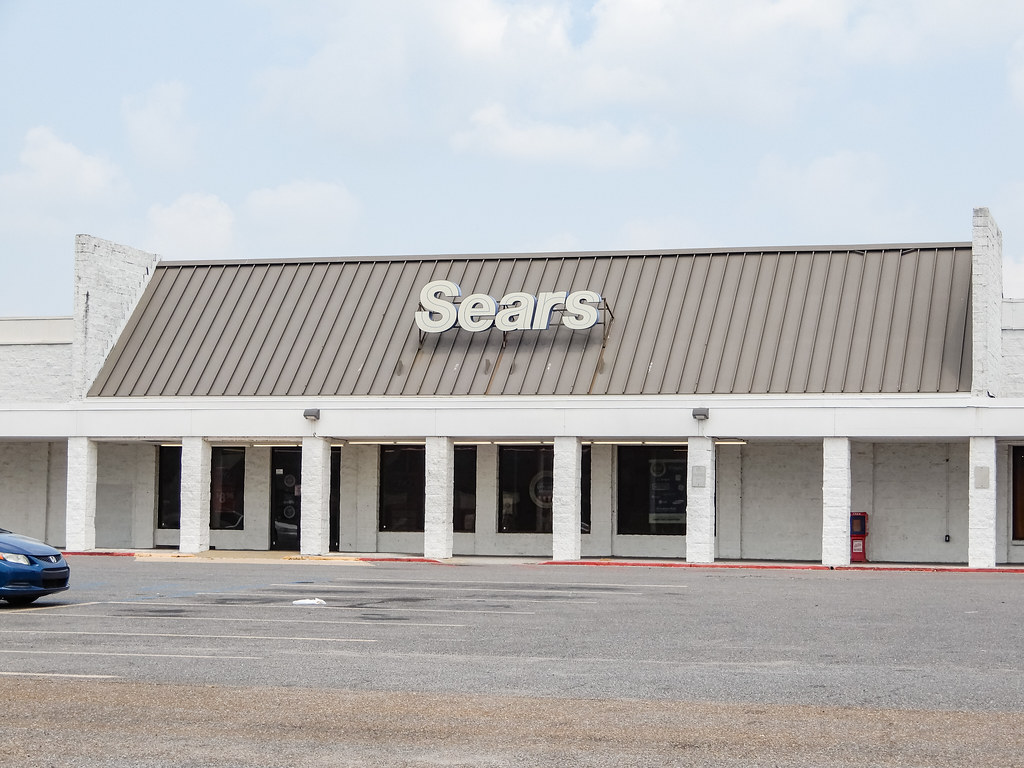 Sears (Former Kroger) West Memphis, AR Dblackwood Flickr