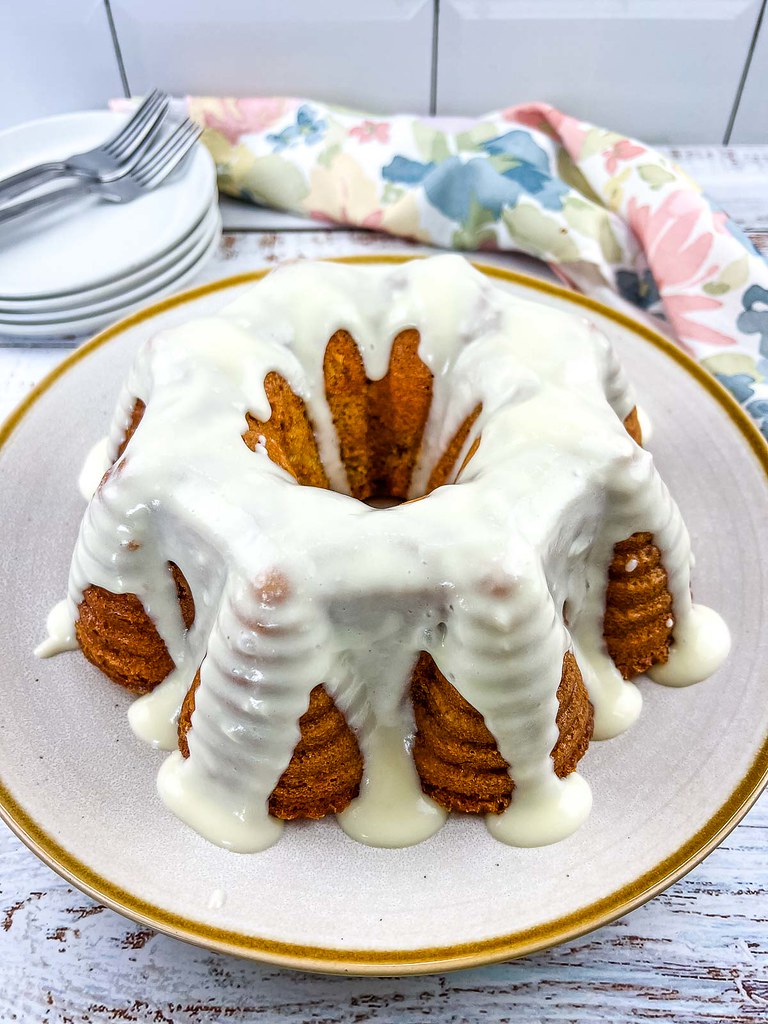 Banana Buttermilk Bundt Cake Banana Buttermilk Bundt Cake … Flickr