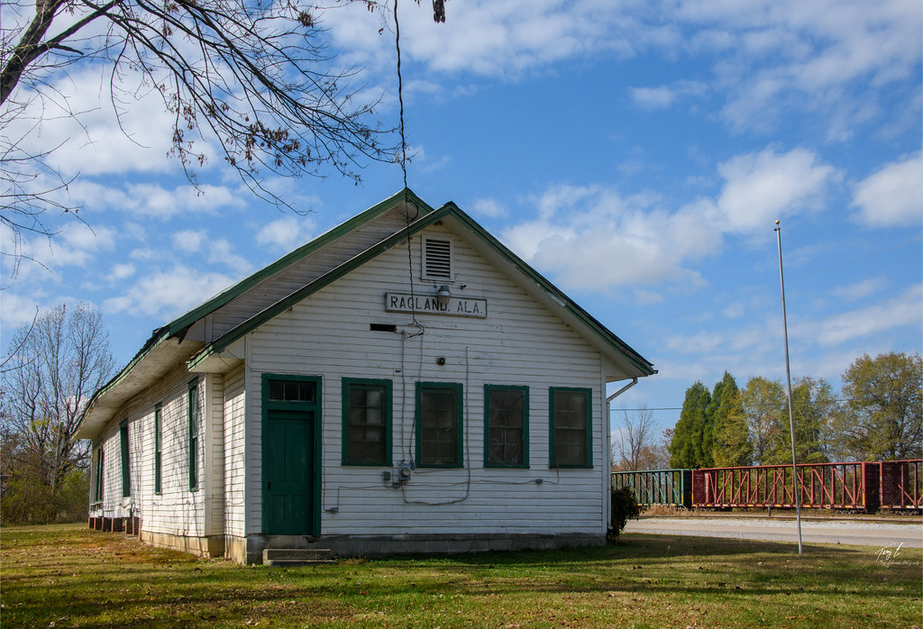 Ragland Alabama Depot Geologist Tony Flickr