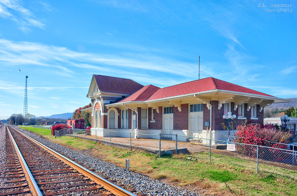 Spring City Depot (home of the Chamber of Commerce today) … Flickr
