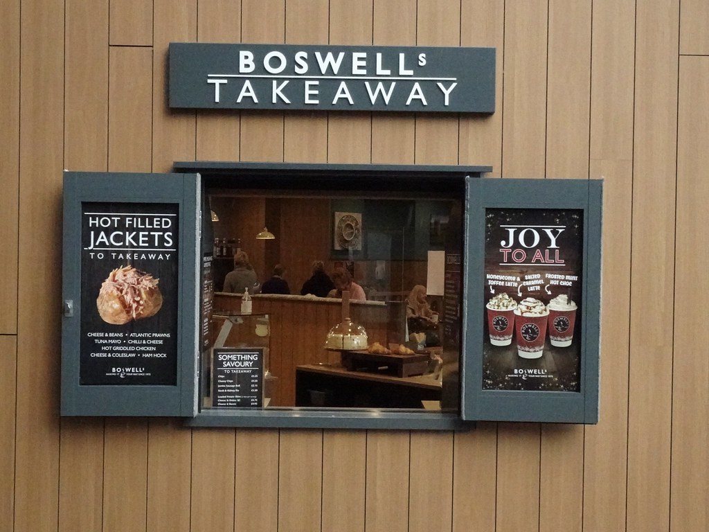 Boswell’s Café, Gwent Square, Cwmbran Centre 9 November 20… Flickr